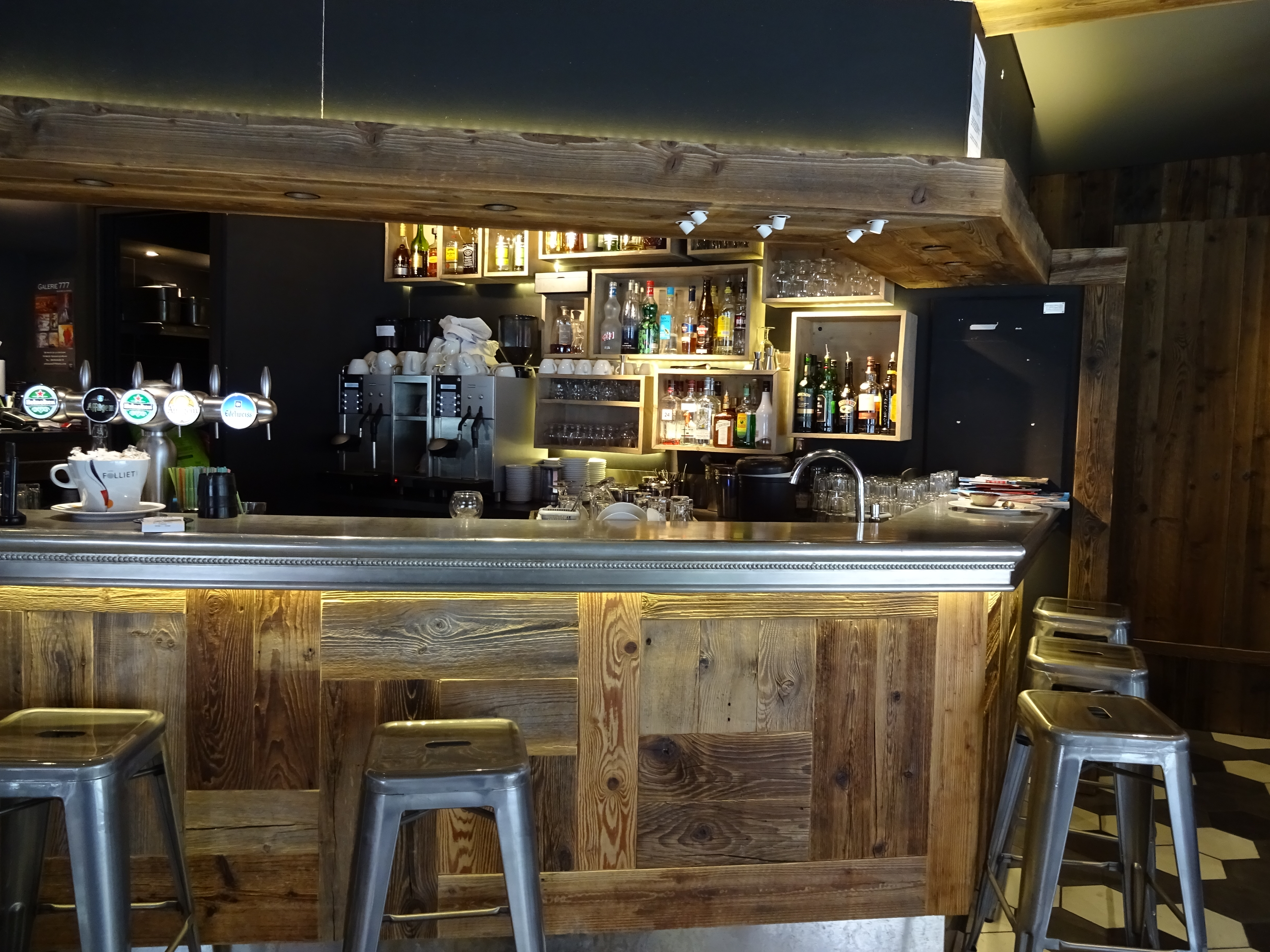 rencontre folklorique saint avertin