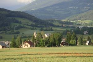 . STATANMSM2V500Q59 - Vue sur le village de Selonnet