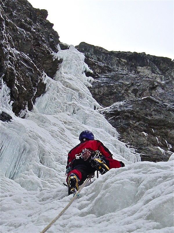 Cascade de glace - Bureau des guides du Champsaur