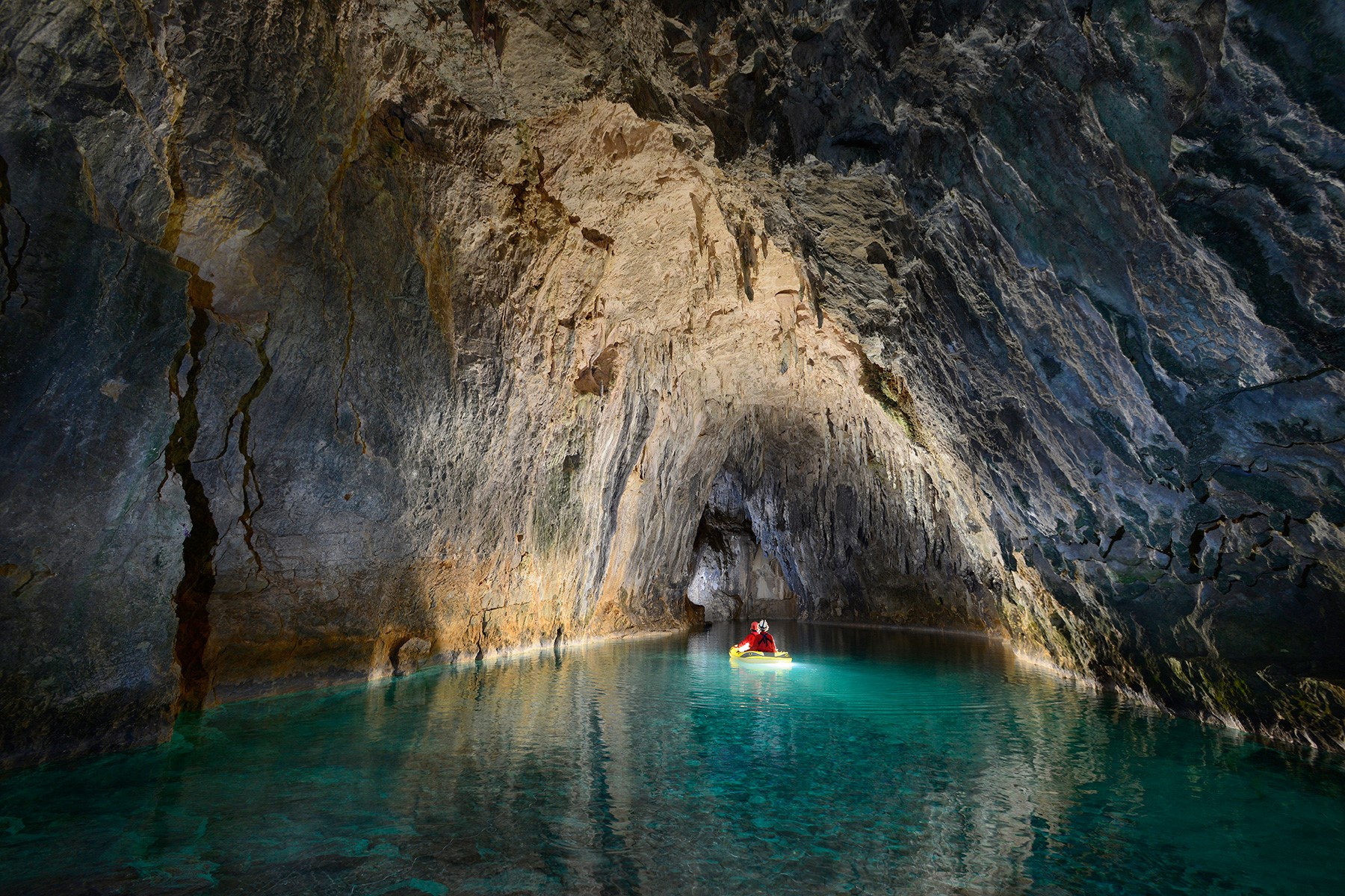 Spéléologie, rivière souterraine