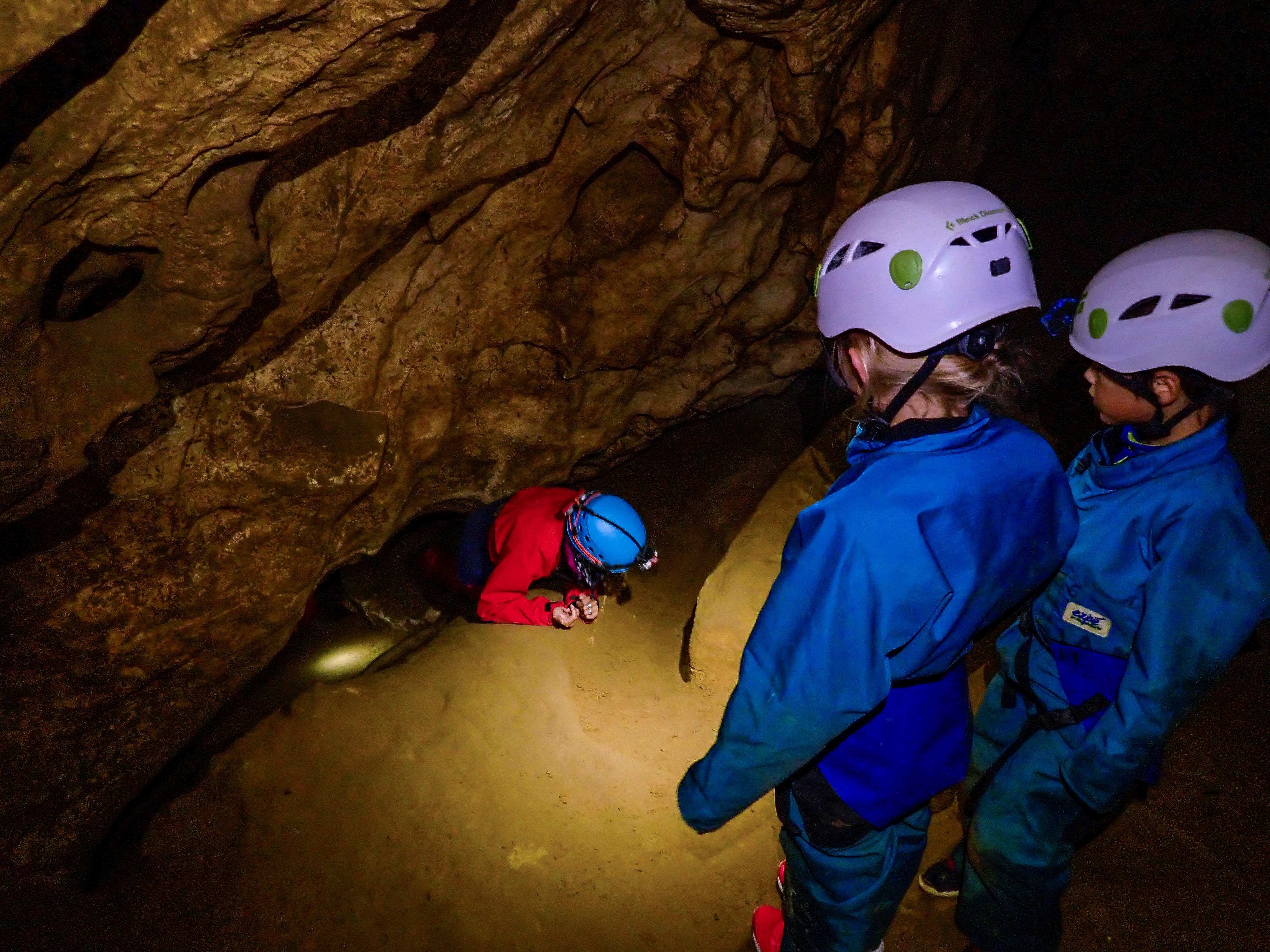 Spéléologie à Grotte Roche