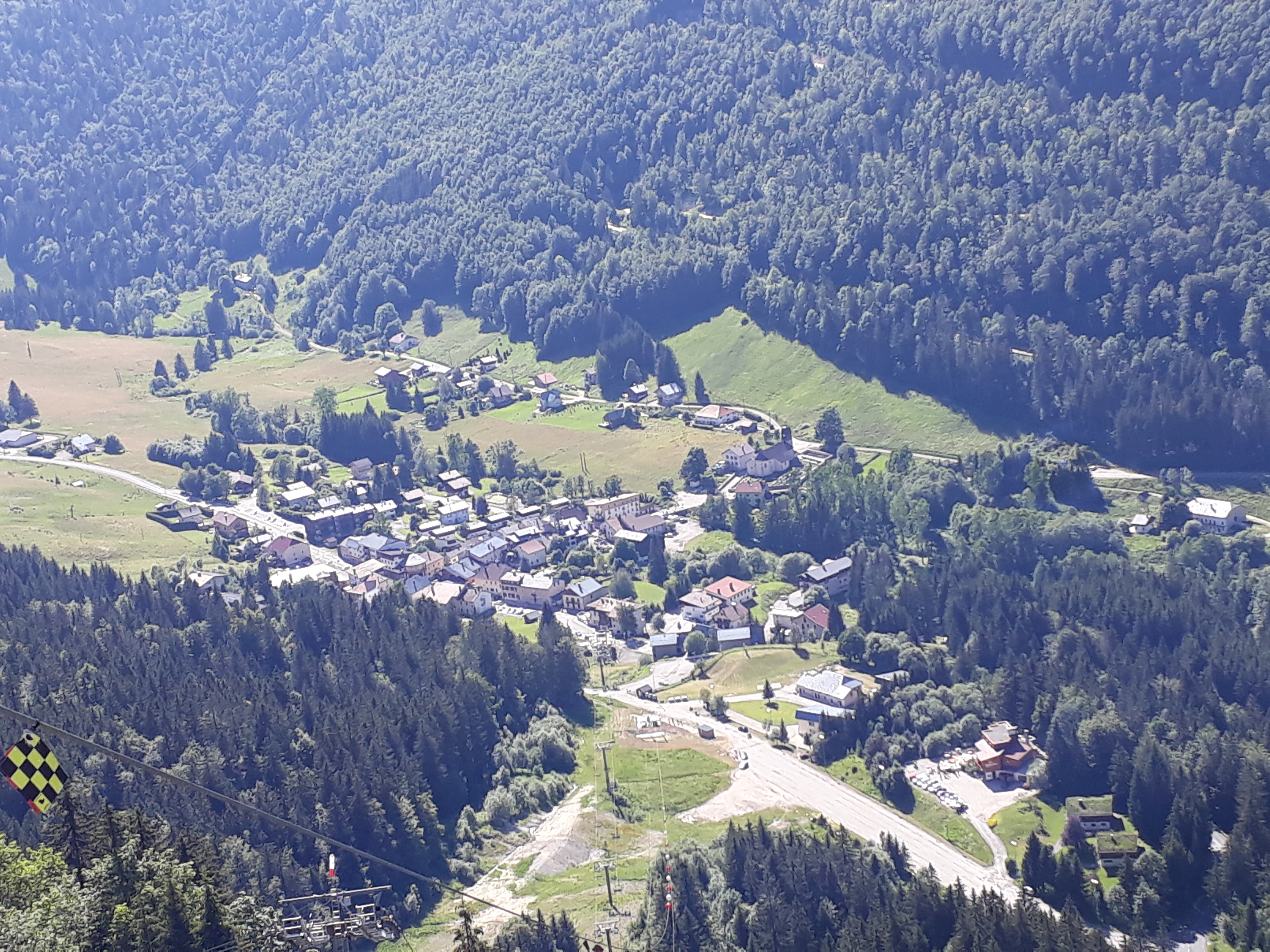 descente en tyrolienne