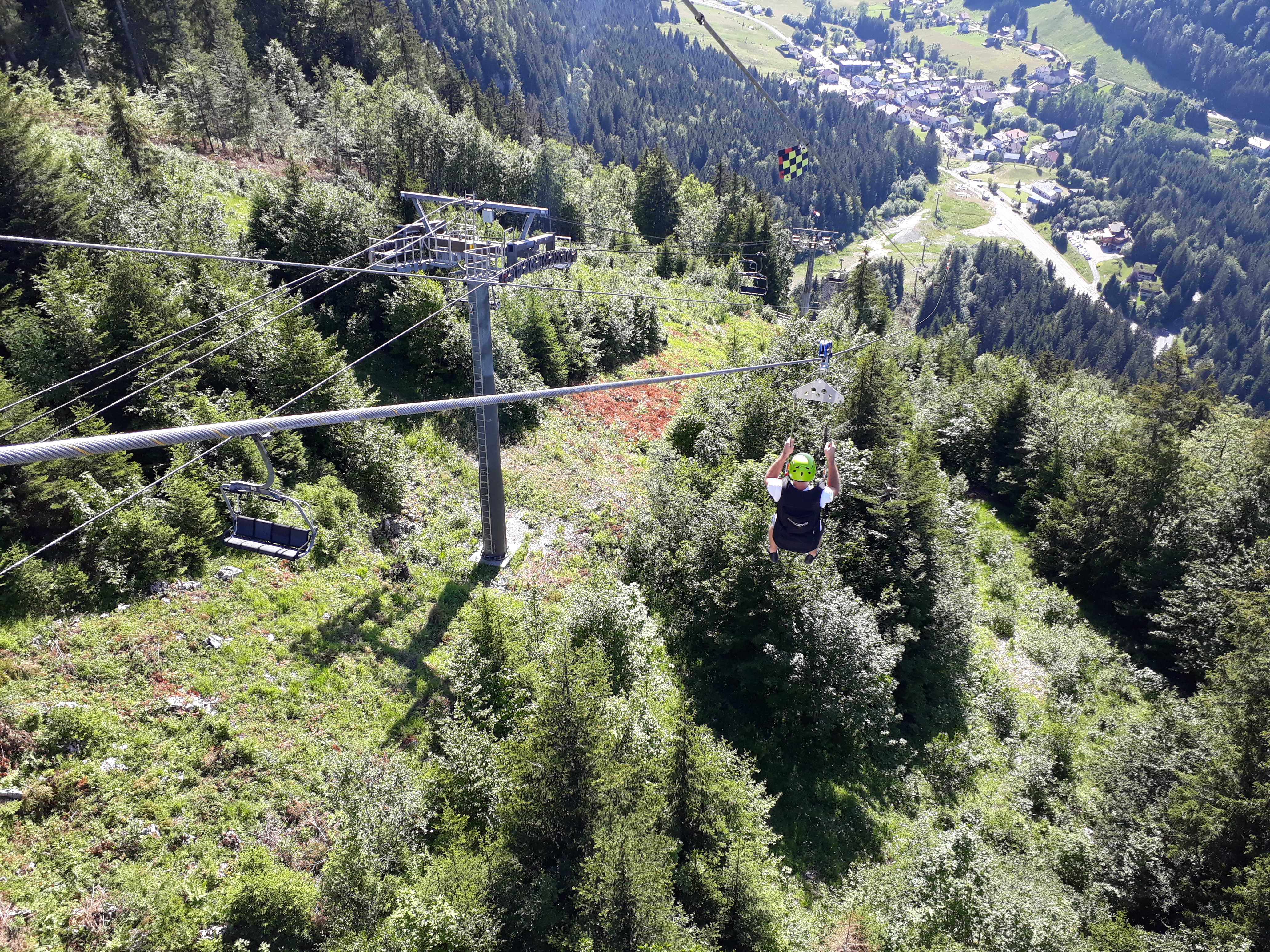 descente en tyrolienne