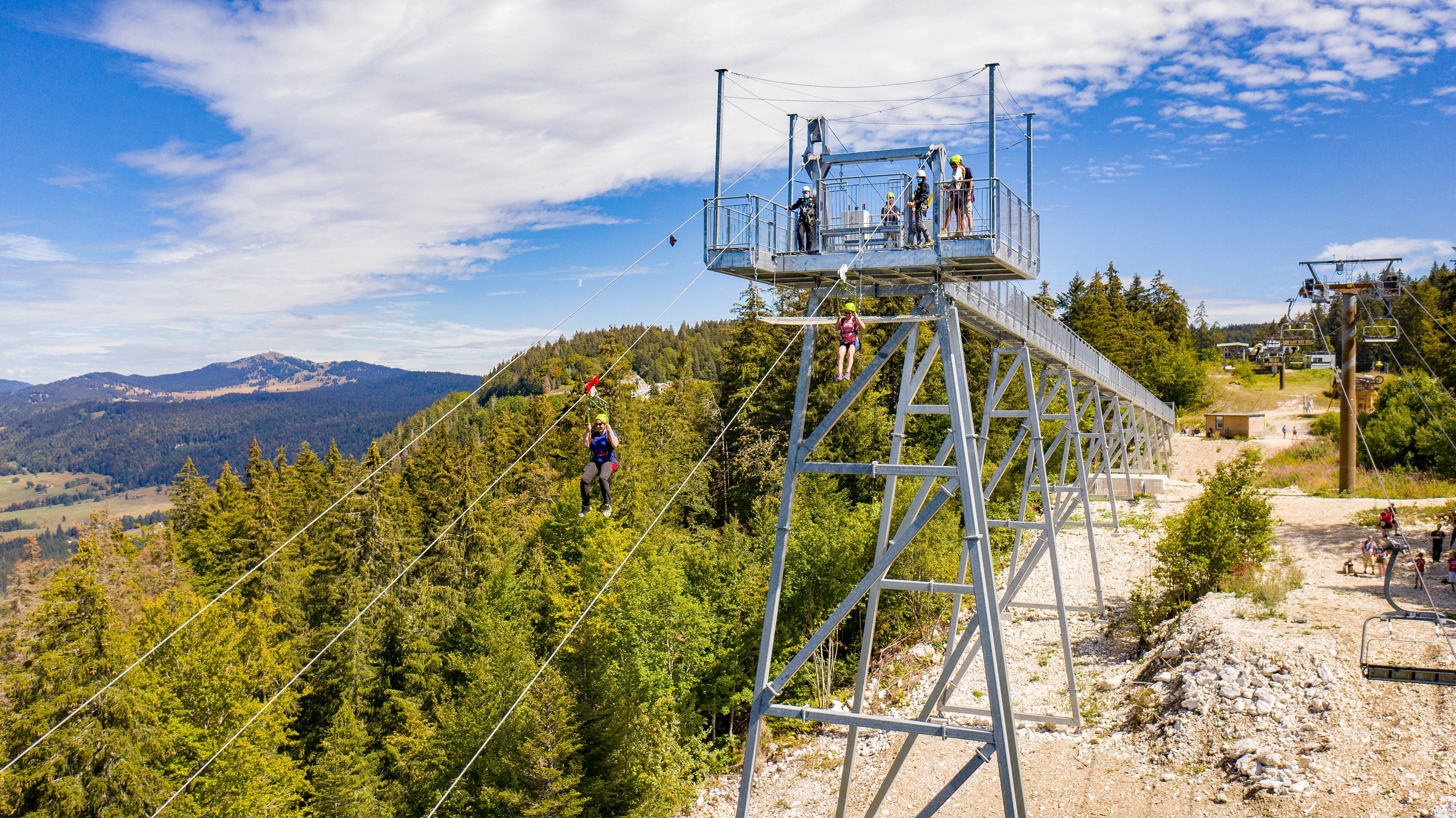 descente en tyrolienne