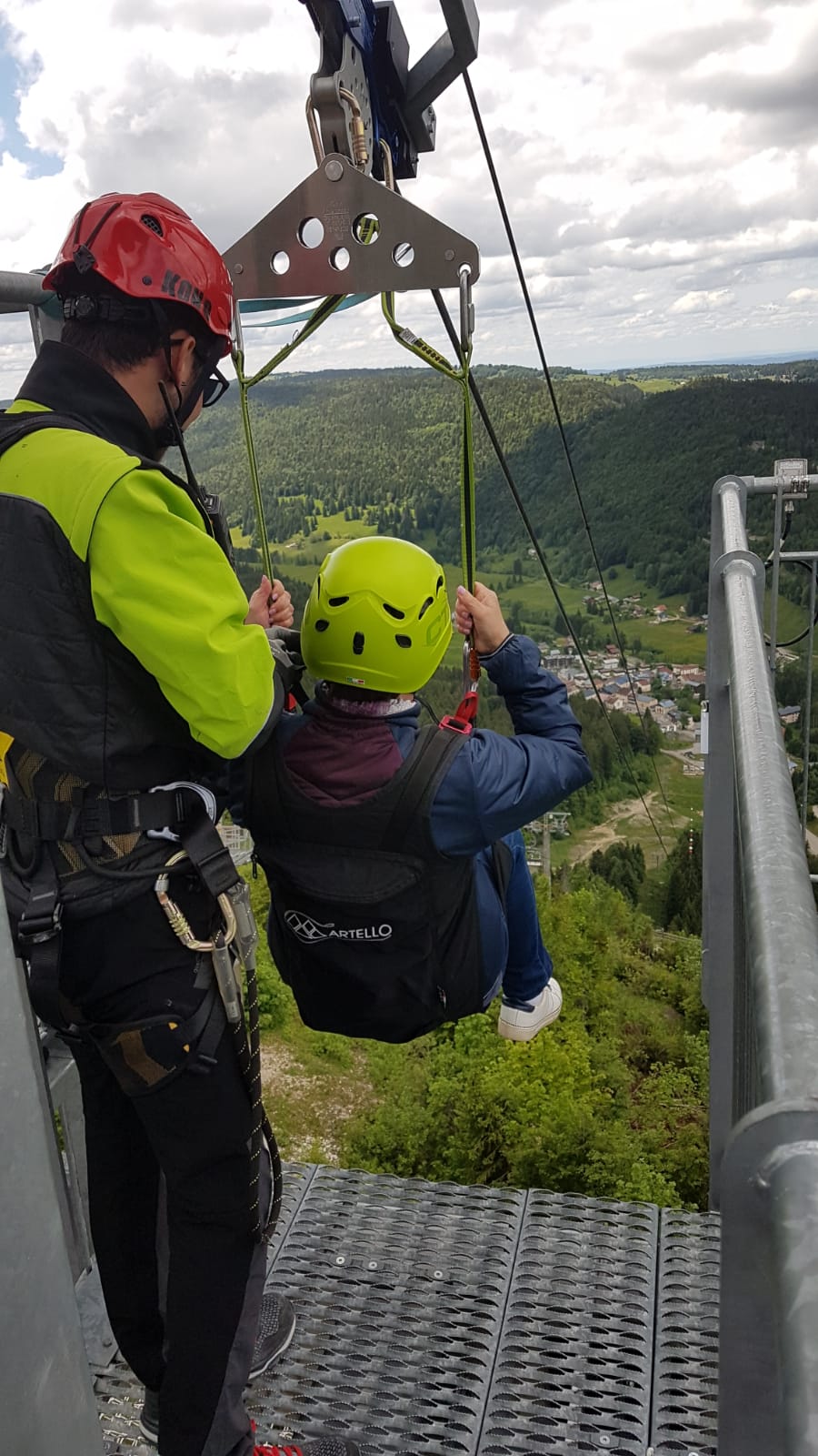 descente en tyrolienne