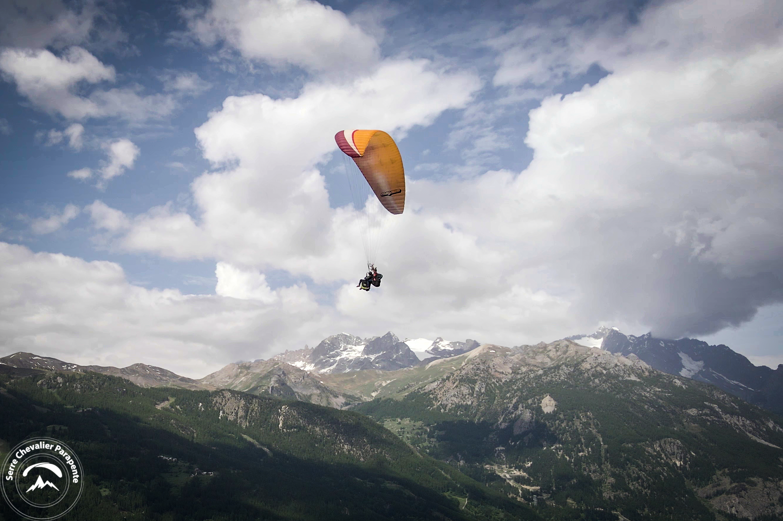Serre chevalier Parapente