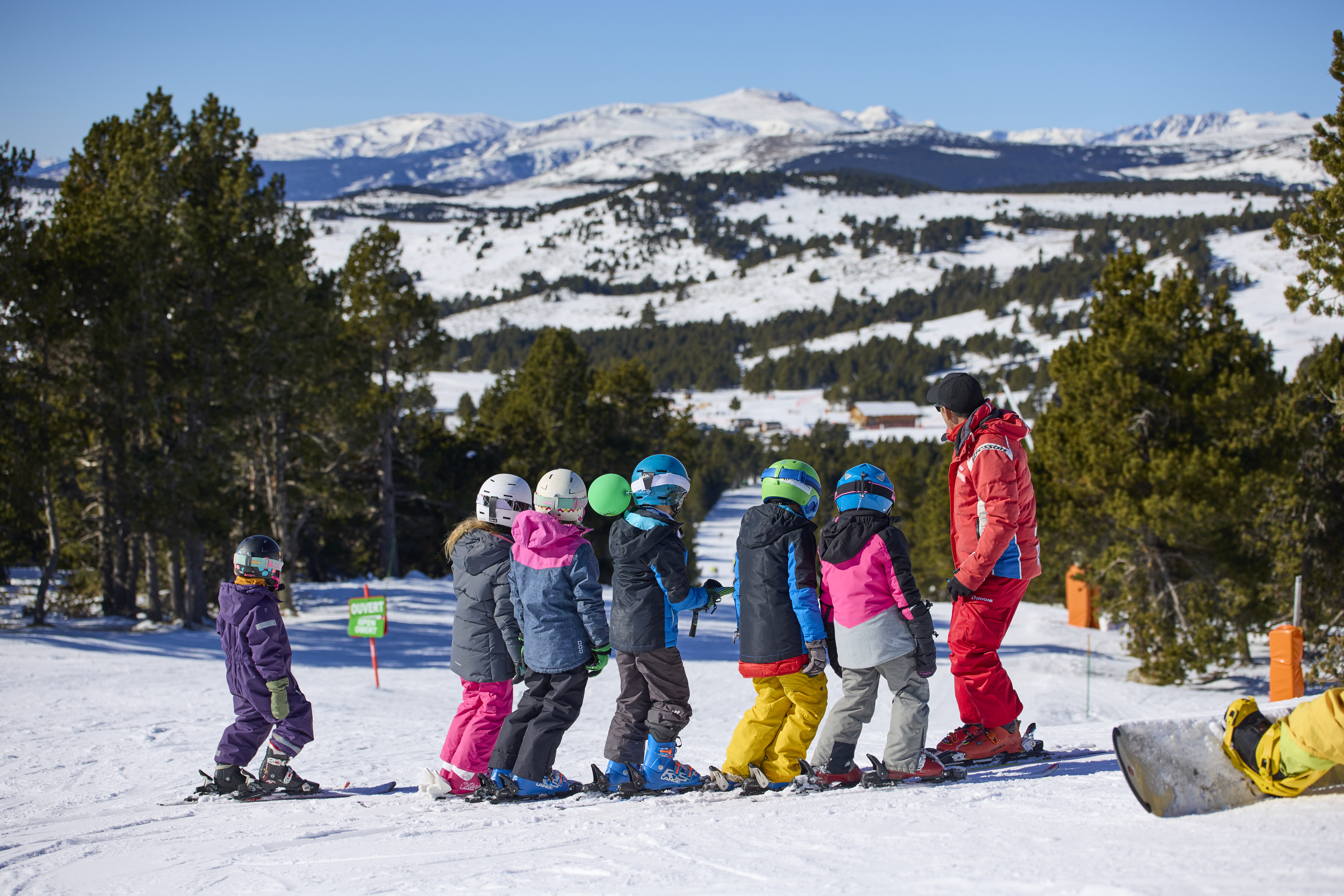 FontRomeu_Moniteur avec groupe d'enfants_@benjaminziegler